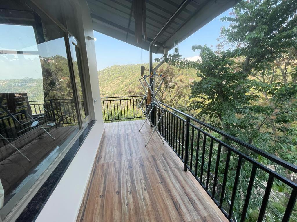 Idyllic Private Cottage W/King Bed + Mountain View Kasauli Eksteriør billede
